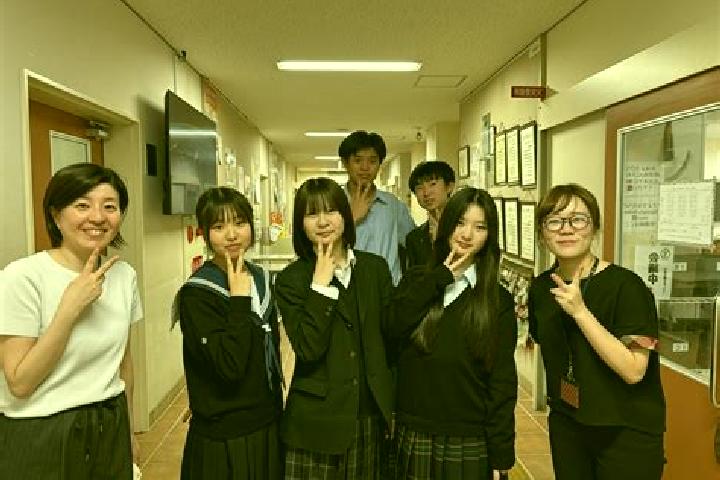 Escorts Shijonawate, Japan — Local Companions
