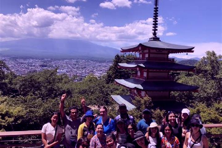 Escorts Shinjo, Japan — Local Companions
