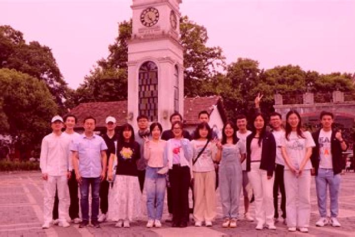 Escorts Shiwang, China — Local Companions