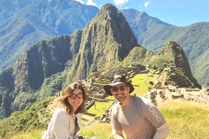 Escorts Shunqui, Peru — Local Companions