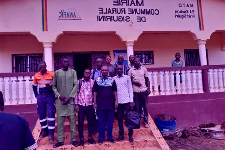 Escorts Siguirini, Guinea — Local Companions