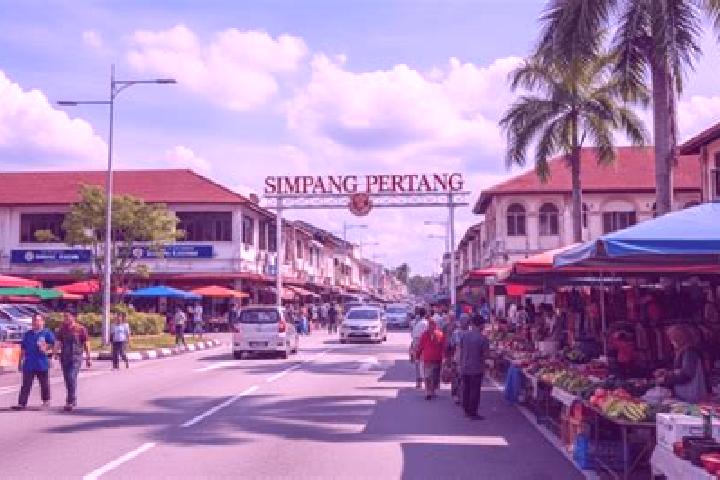 Escorts Simpang Pertang, Malaysia — Local Companions