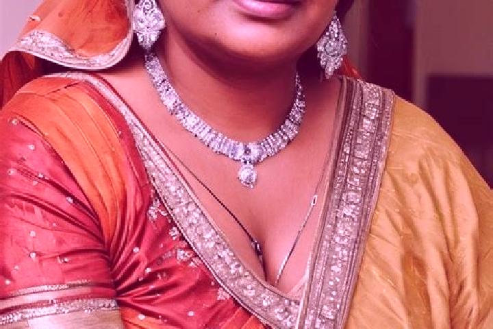 Escorts Singhesar Asthan, India — Local Companions