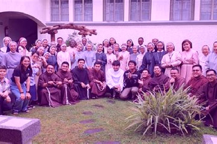 Escorts Sinilian First, Philippines — Local Companions