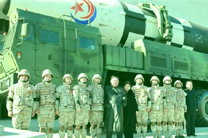 Escorts Sinmak, North Korea — Local Companions