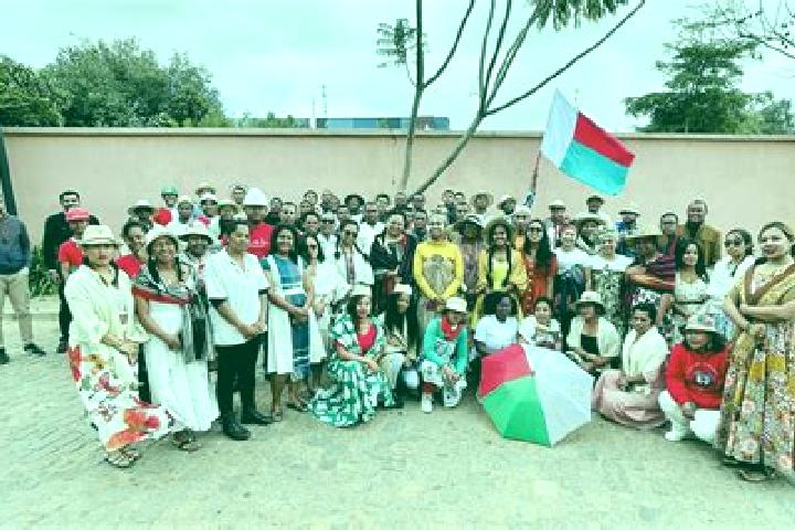 Escorts Sitampiky, Madagascar — Local Companions