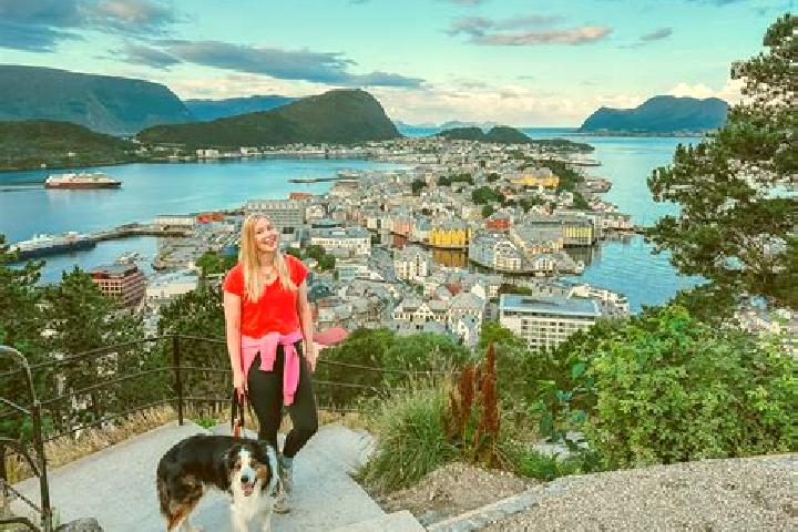 Escorts Skodje, Norway — Local Companions