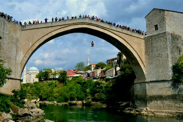 Escorts Skokovi, Bosnia and Herzegovina — Local Companions