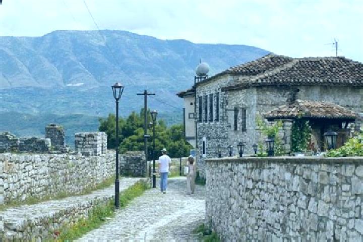 Escorts Sllove, Albania — Local Companions