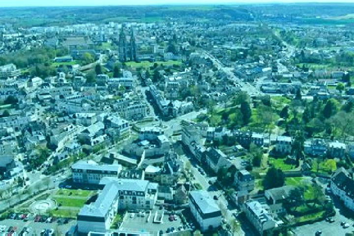 Escorts Soissons, France — Local Companions