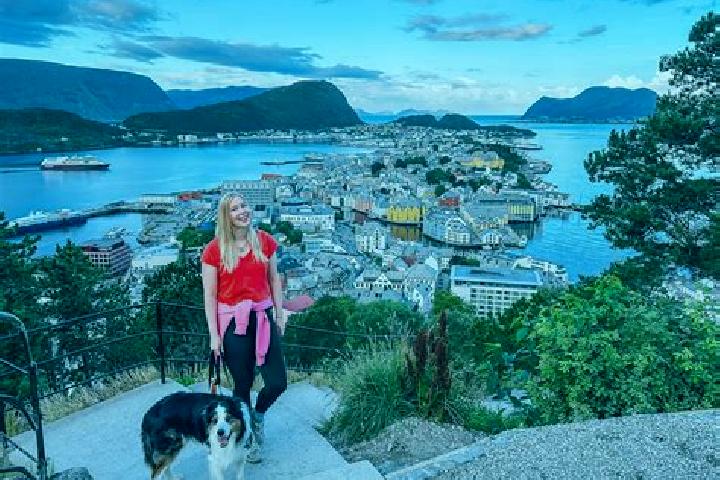 Escorts Solfjellsjoen, Norway — Local Companions