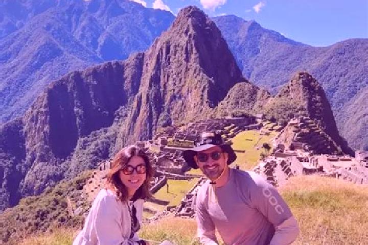 Escorts Sondorillo, Peru — Local Companions