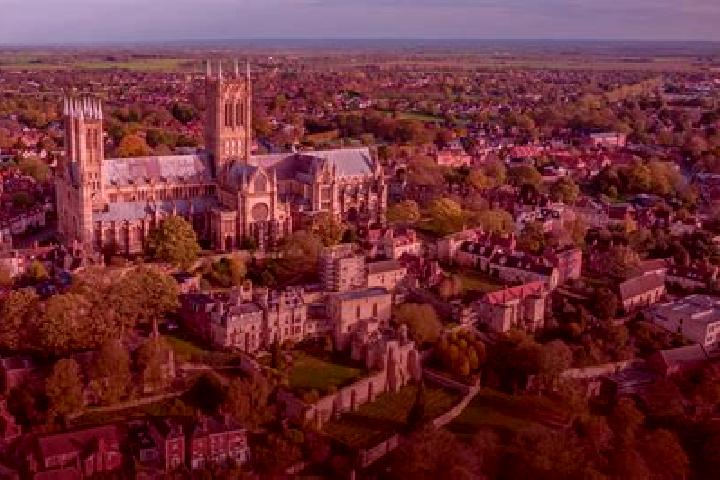 Escorts Spalding, United Kingdom — Local Companions