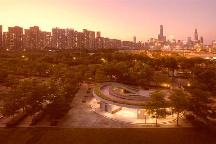 Escorts Sports Square, China — Local Companions