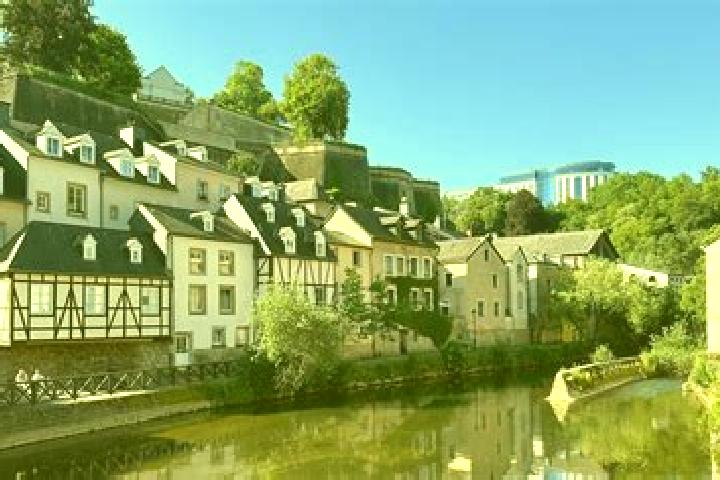Escorts Stadtbredimus, Luxembourg — Local Companions