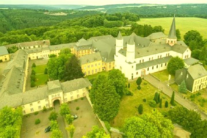 Escorts Steinfeld, Germany — Local Companions