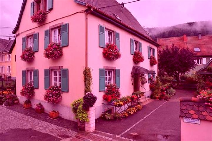 Escorts Stosswihr, France — Local Companions