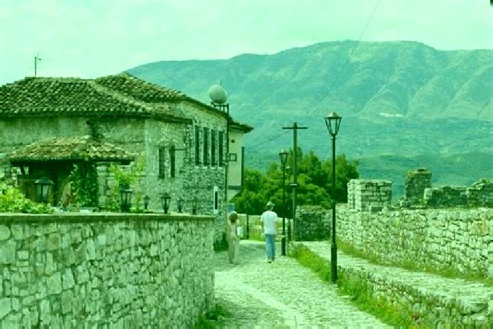 Escorts Strum, Albania — Local Companions