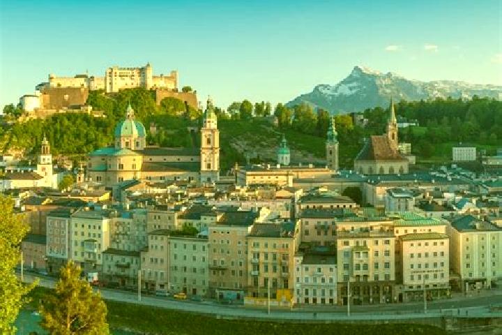 Escorts Suetschach, Austria — Local Companions