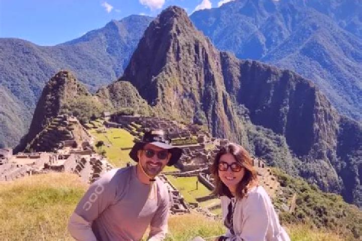 Escorts Sumbilca, Peru — Local Companions