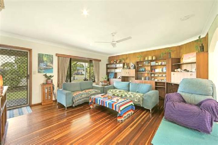 Escorts Svensson Heights, Australia — Local Companions