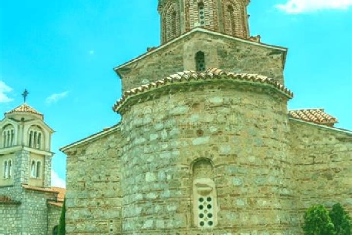 Escorts Sveti Nikole, North Macedonia — Local Companions