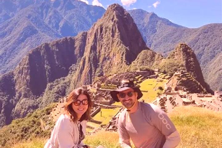 Escorts Tabalosos, Peru — Local Companions