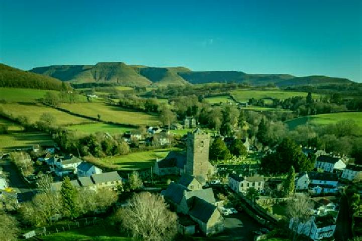 Escorts Talgarth, United Kingdom — Local Companions