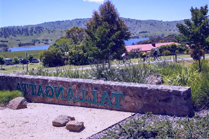 Escorts Tallangatta, Australia — Local Companions