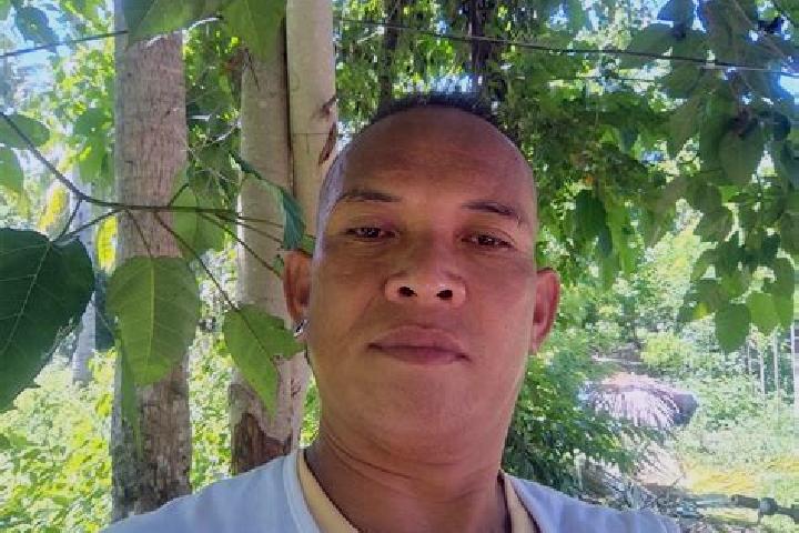 Escorts Tambong, Philippines — Local Companions