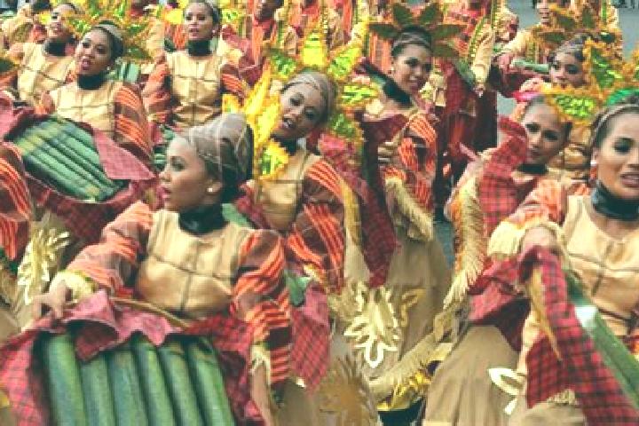 Escorts Tandayag, Philippines — Local Companions
