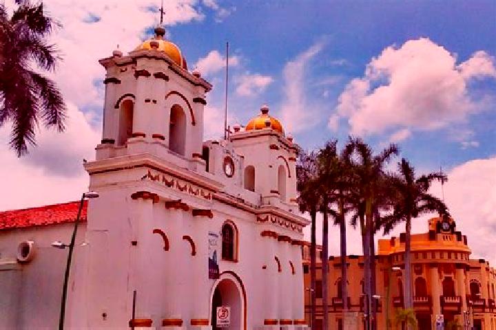 Escorts Tapayula, Mexico — Local Companions