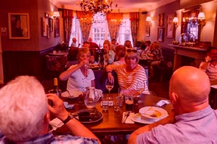 Escorts Tarporley, United Kingdom — Local Companions