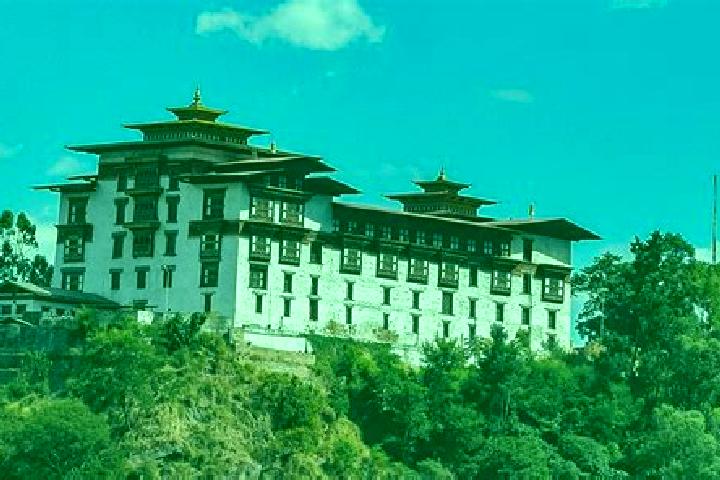 Escorts Tashi Chho Dzong, Bhutan — Local Companions