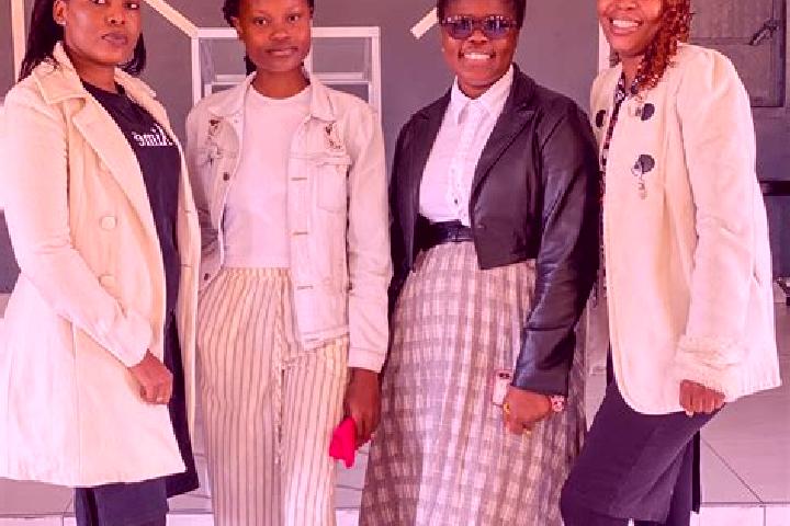 Escorts Tati Siding, Botswana — Local Companions