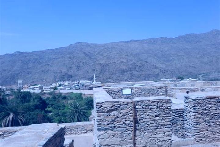 Escorts Tawr al Bahah, Yemen — Local Companions