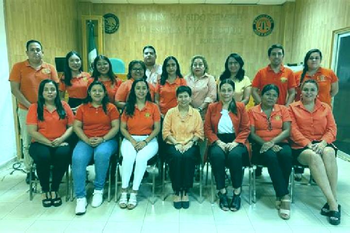 Escorts Tecpan de Galeana, Mexico — Local Companions