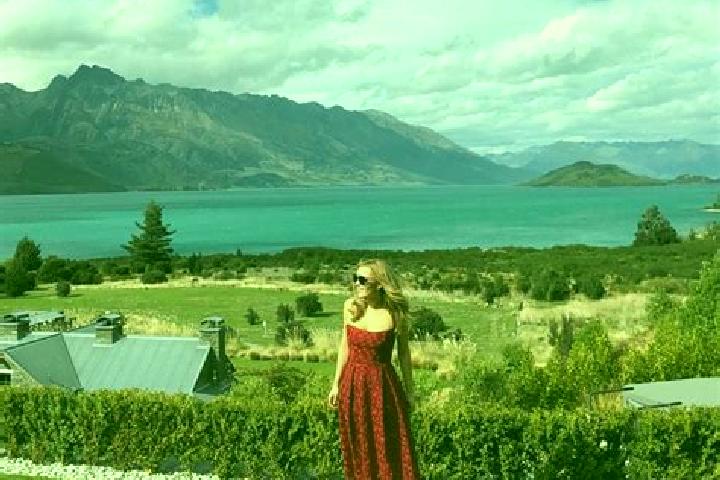 Escorts Temple View, New Zealand — Local Companions