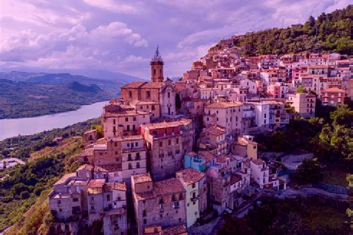 Escorts Teramo, Italy — Local Companions
