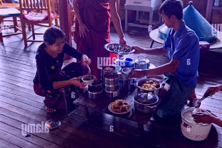 Escorts Tha Yet Pin Chaung, Myanmar — Local Companions