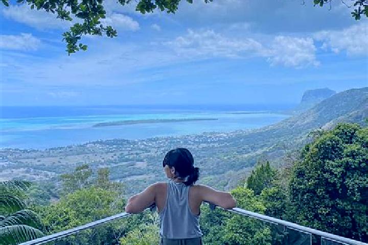 Escorts The Vale, Mauritius — Local Companions