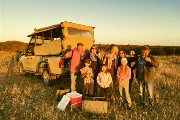 Escorts Thornhill, South Africa — Local Companions