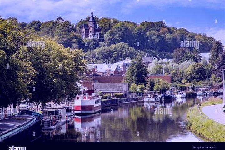 Escorts Thuin, Belgium — Local Companions