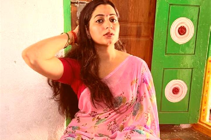 Escorts Tiruchanur, India — Local Companions