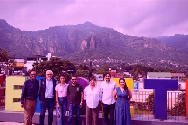 Escorts Tlaltenango Arriba, Mexico — Local Companions