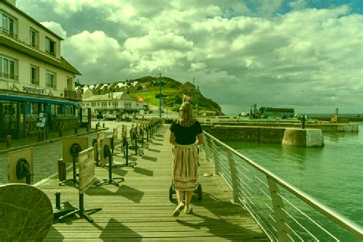 Escorts Tour-en-Bessin, France — Local Companions