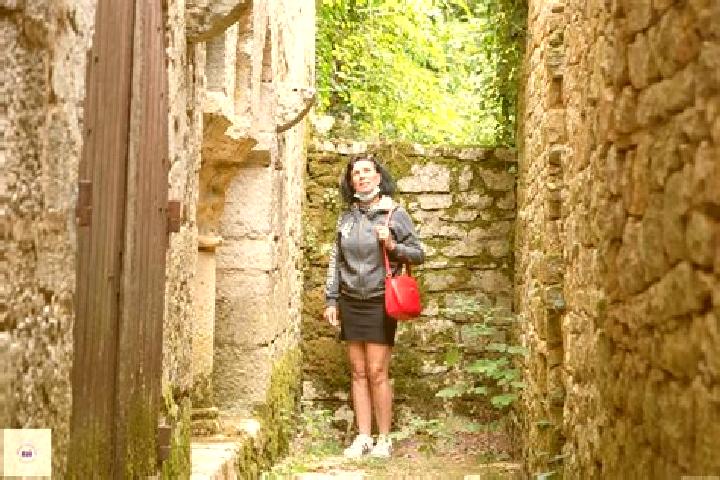 Escorts Tourtoirac, France — Local Companions