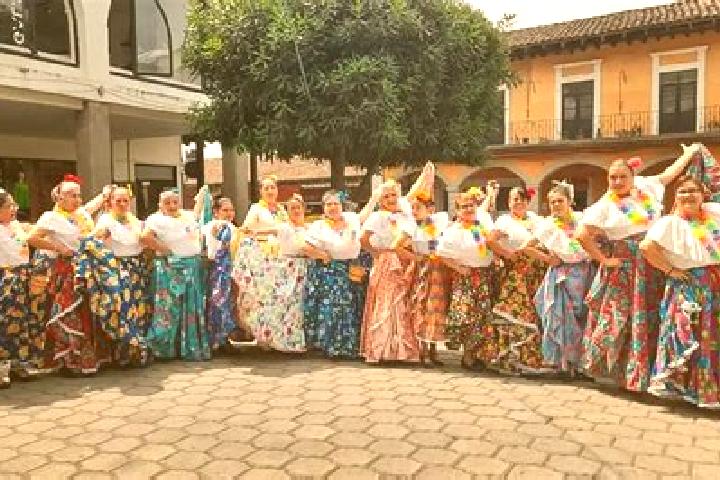 Escorts Toxtla, Mexico — Local Companions