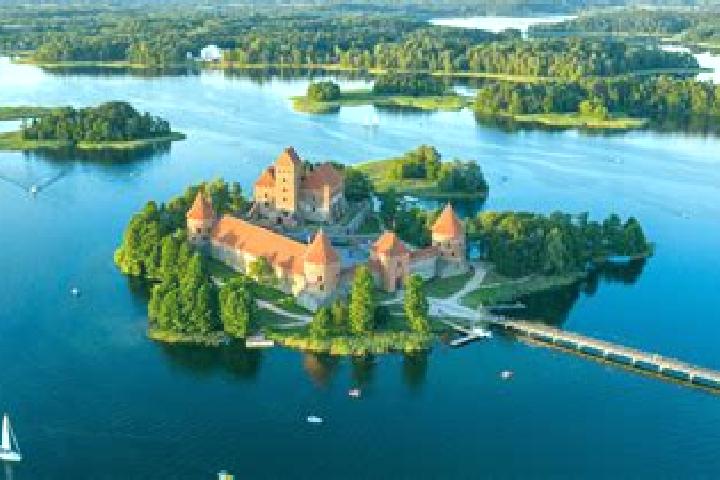 Escorts Trakai, Lithuania — Local Companions