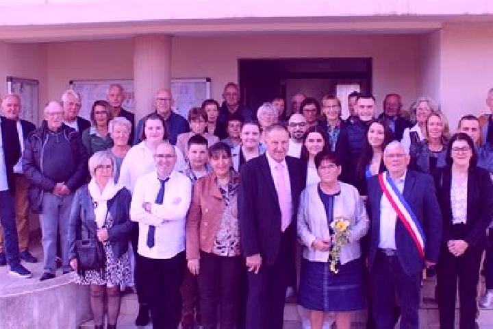 Escorts Tregomeur, France — Local Companions